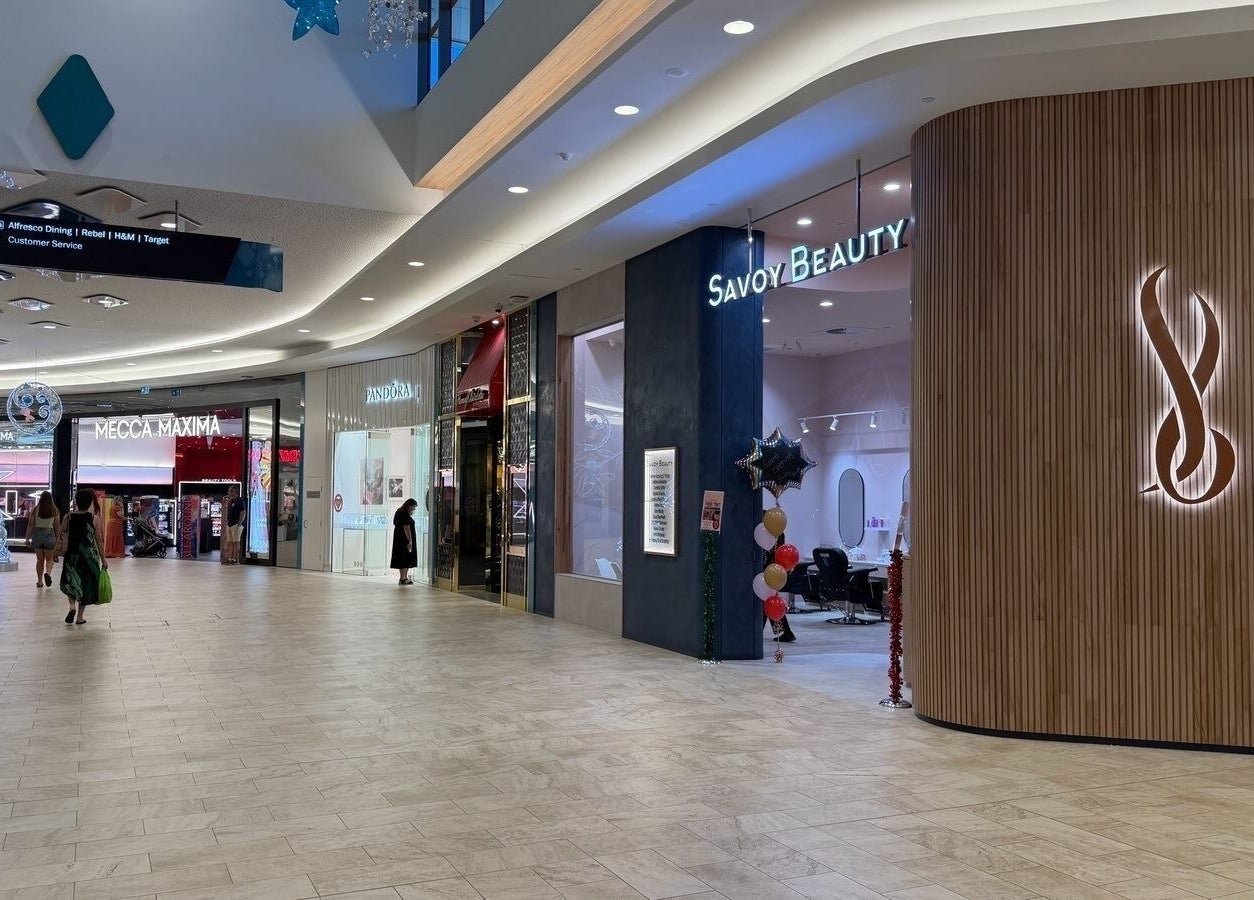 Elegant entrance of Savoy Beauty - Mandurah located in Mandurah, Western Australia, AU inside a stylish mall.