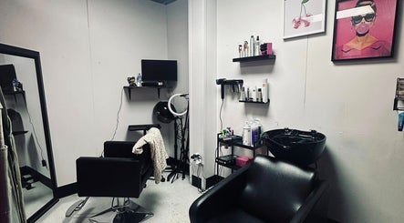 Hair By Tabitha Michelle imagem 3