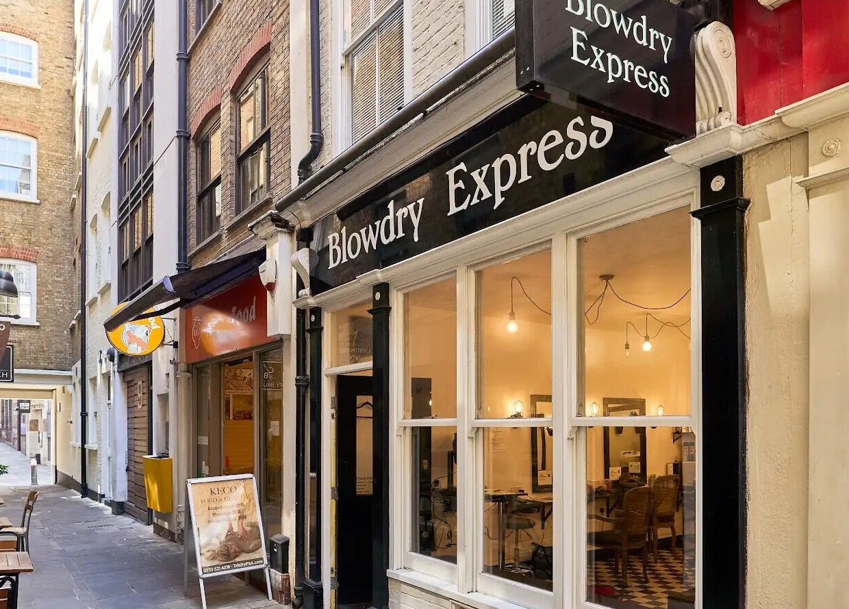Charming exterior of Blow Dry Express - Monument in London, United Kingdom, GB, showcasing its stylish entrance.