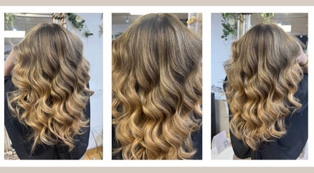 Stephanie Birkitt Hair image 3
