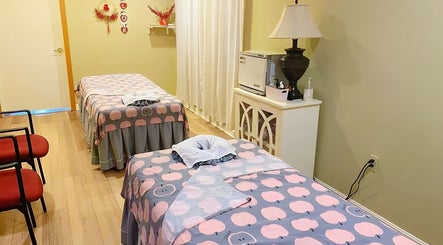Blooming Lotus Welnness Center & Spa