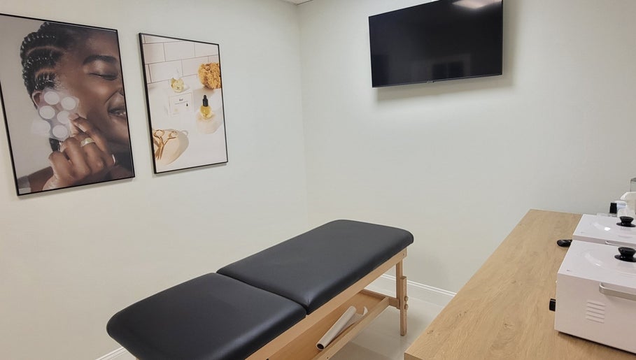 The Wax Place, bilde 1
