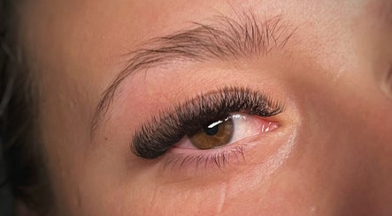 Rose Lash Studio image 2