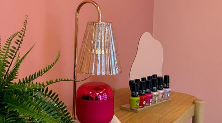 Emily House Nail @ avenue изображение 3