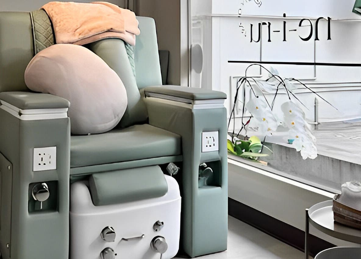 Comfortable spa chair at Ne-I-Ru, กรุงเทพมหานคร, กรุงเทพมหานคร, TH showcasing luxury wellness.