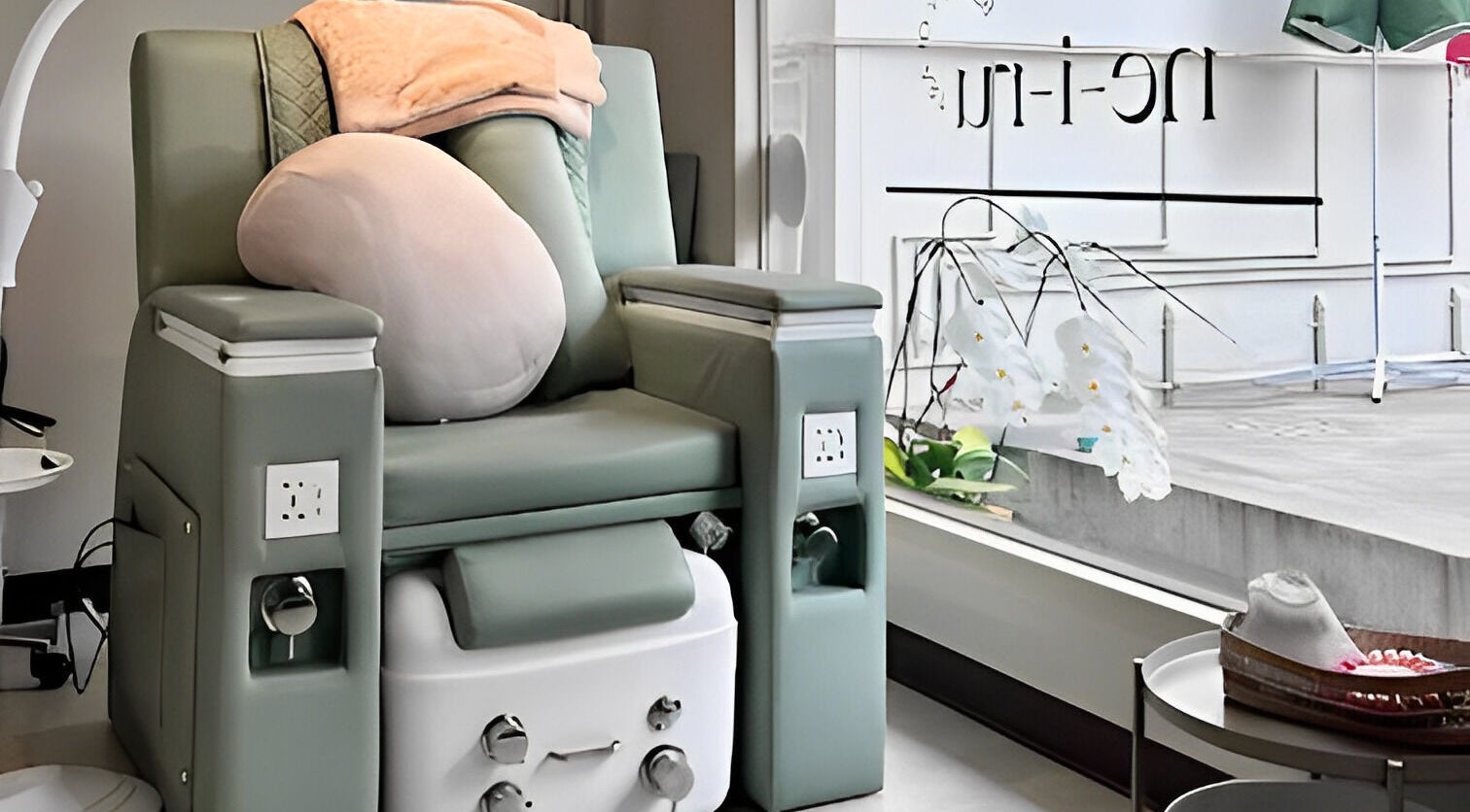 Comfortable spa chair at Ne-I-Ru, กรุงเทพมหานคร, กรุงเทพมหานคร, TH showcasing luxury wellness.