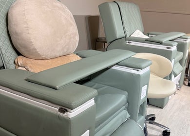 Luxurious spa chairs at Ne-I-Ru, กรุงเทพมหานคร, TH, designed for ultimate comfort and relaxation.