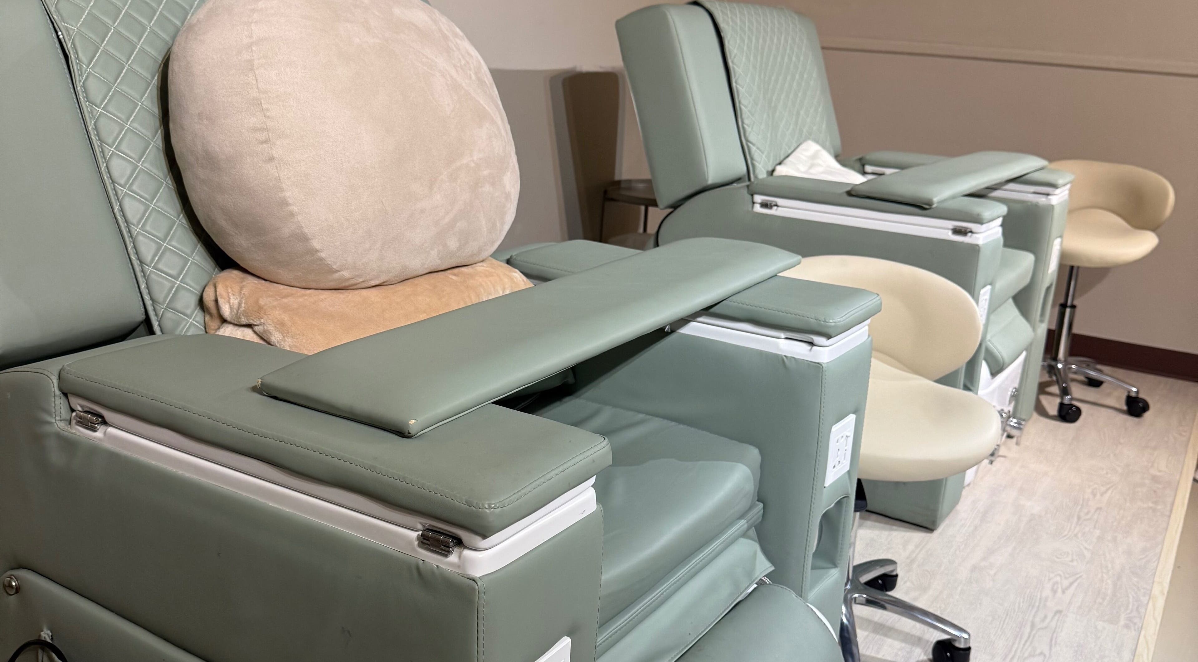 Luxurious spa chairs at Ne-I-Ru, กรุงเทพมหานคร, TH, designed for ultimate comfort and relaxation.