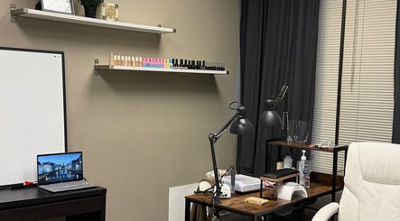 Nails Karina