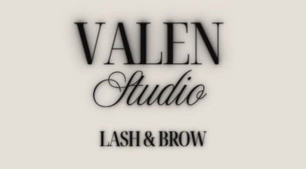 Logo de Valen Studio, belleza y bienestar en Minas, Departamento De Lavalleja, UY.