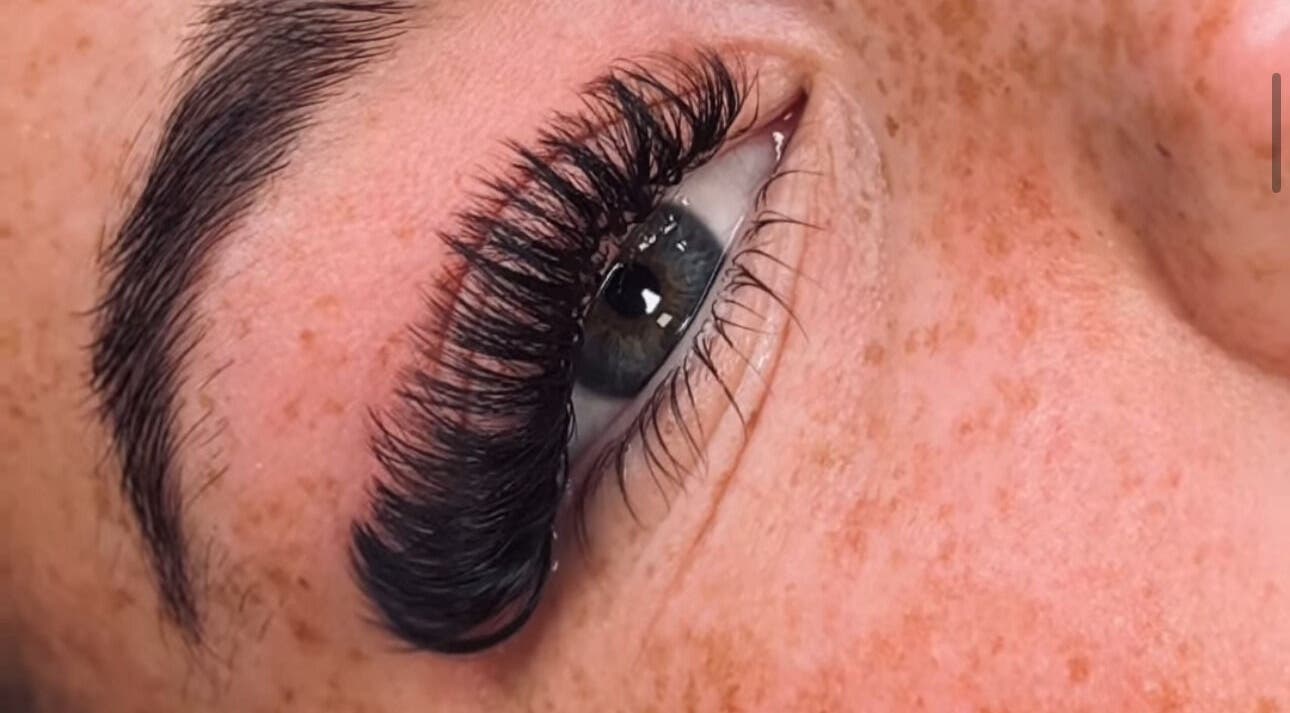 Close-up of elegant eyelash extensions at BEREZA studio, Waalwijk, Noord-brabant, NL.