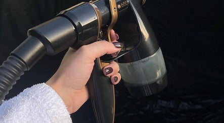 Refinery Beauty | Mobile Treatments
