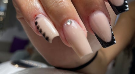 Simaranails image 2