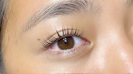 LASHES by Juri, bild 3