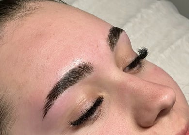 Close-up of expertly shaped eyebrows at Arched Oasis, Melbourne, Victoria, AU.