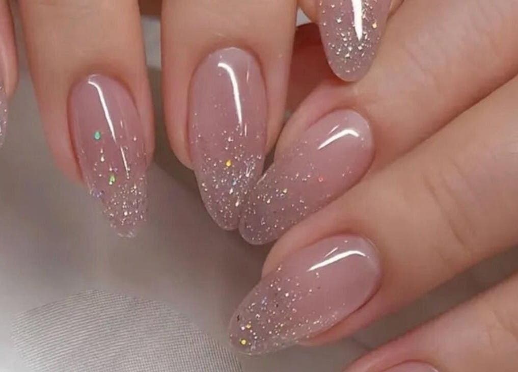 Silky, glittery nails at Scarlett Nails Studio in Dee Why, New South Wales, AU showcase professional nail art.