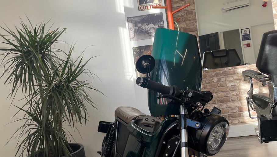 Leo Blades Barbershop, bilde 1