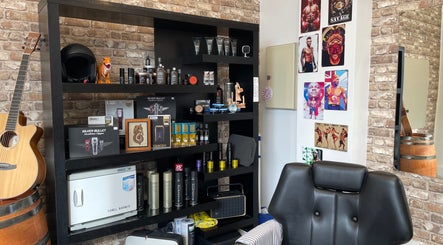 Leo Blades Barbershop, bilde 2