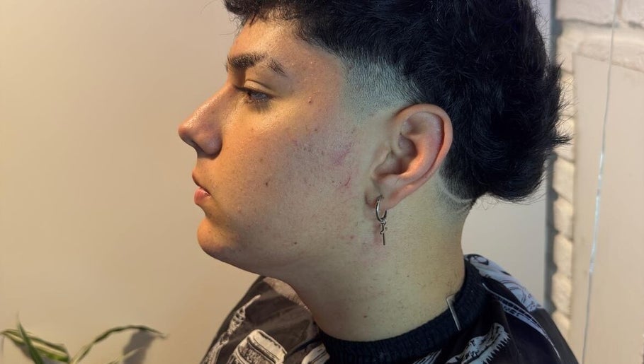 Fefo’s Barber image 1