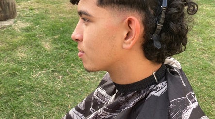 Fefo’s Barber image 2