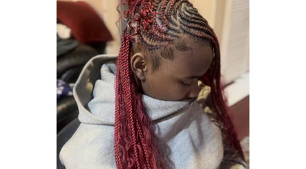 Immagine 2, The Braid Specia1ist
