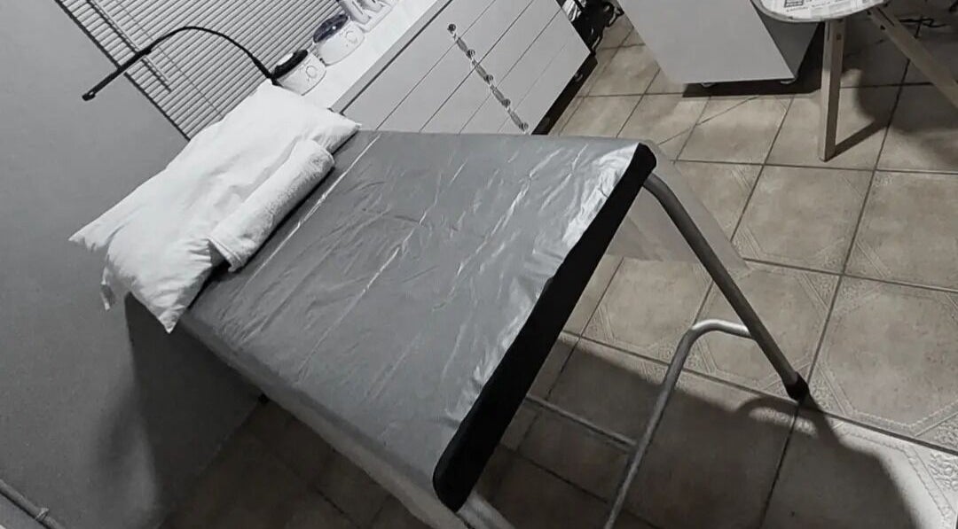 Treatment bed in C C Beauty Aesthetics, Pretoria, Gauteng, ZA, offering a calming environment.
