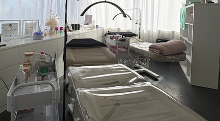 Enhance Beauty image 2