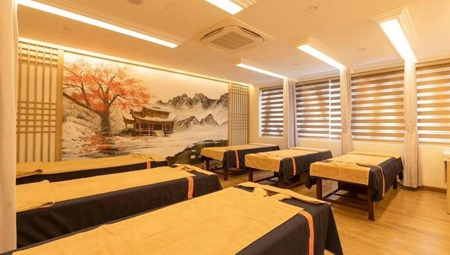 Phòng trị liệu thư giãn tại Osum Spa Ngoại Giao Đoàn, Hà Nội, Hà Nội, VN với tường nghệ thuật tuyệt đẹp.