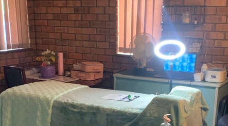 Yanah's Beauty Studio image 2