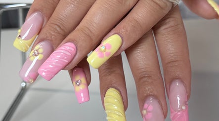 Image de Holly Paige Nails 3