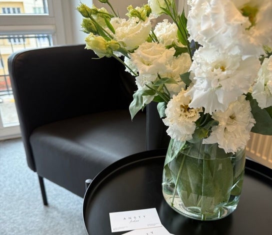 Ansty Lashes & Beauty Bar