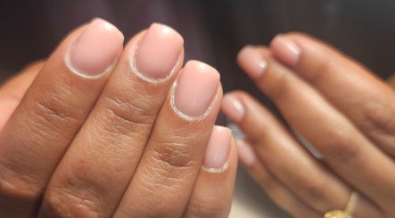 Le'Nailbar