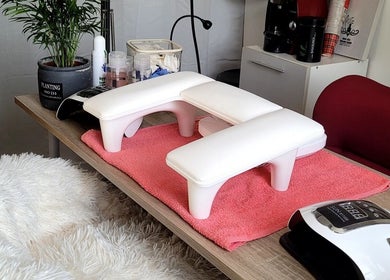Espace manucure moderne chez Patou Nails, Saint-barthélemy, Auvergne-rhône-alpes, FR.