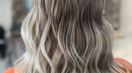Hair Studio 60 Carshaltonの画像：3