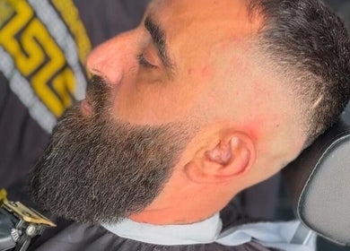 Εξαιρετικό κούρεμα γενειάδας στο NEW GENTS BARBERSHOP, Λάρνακα, Λάρνακα, CY.