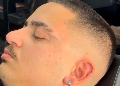 Ανδρικό κούρεμα με ντεγκραντάρισμα στο NEW GENTS BARBERSHOP, Λάρνακα, Λάρνακα, CY.