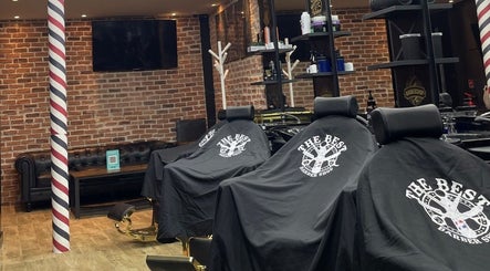 THE BEST BARBER