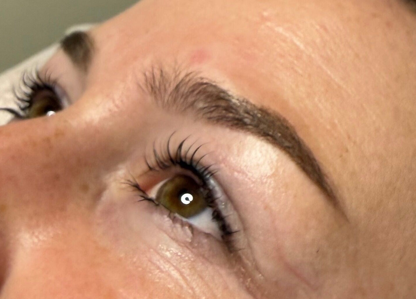 Closeup of expertly styled lashes at LaDiDarling, Melbourne, Victoria, AU, showcasing refined beauty.