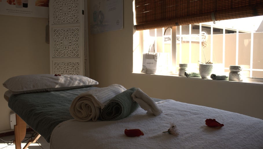 Skin & Tranquility, bilde 1