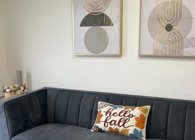 Restful sofa with fall pillow at Advance Esthetic, San Lorenzo, San Lorenzo, PR.
