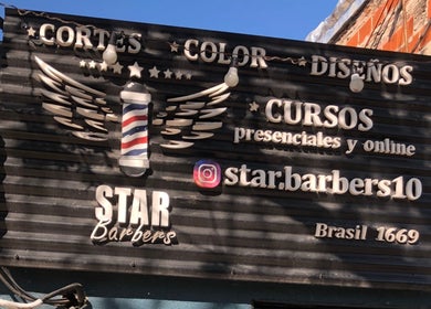 Cartel de ⭐️💈Star Barbers⭐️💈 en Rosario, Santa Fe, AR mostrando servicios y redes sociales.