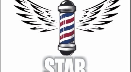 Logotipo de Star Barbers “2” con columnas y alas, Rosario, Santa Fe, AR.