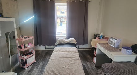 C.R Beauty Bar obrázek 3