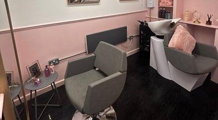 Courtney Louise Hair studio