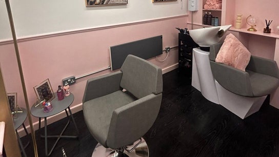 Courtney Louise Hair studio