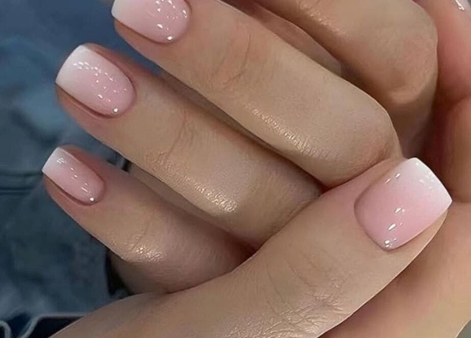 Uñas delicadas en Muzzo’Nails &CompanyBV, El Tablero, Canarias, ES.