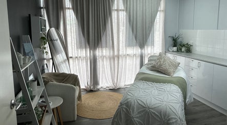 Serene spa room in Skyn Haven, featuring cozy decor and soft lighting in Gosnells, WA, AU.
