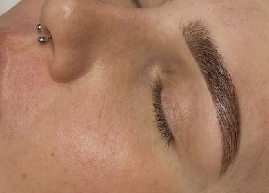 Close-up of expertly shaped eyebrow at Neash Beauty, Kiama, New South Wales, AU.