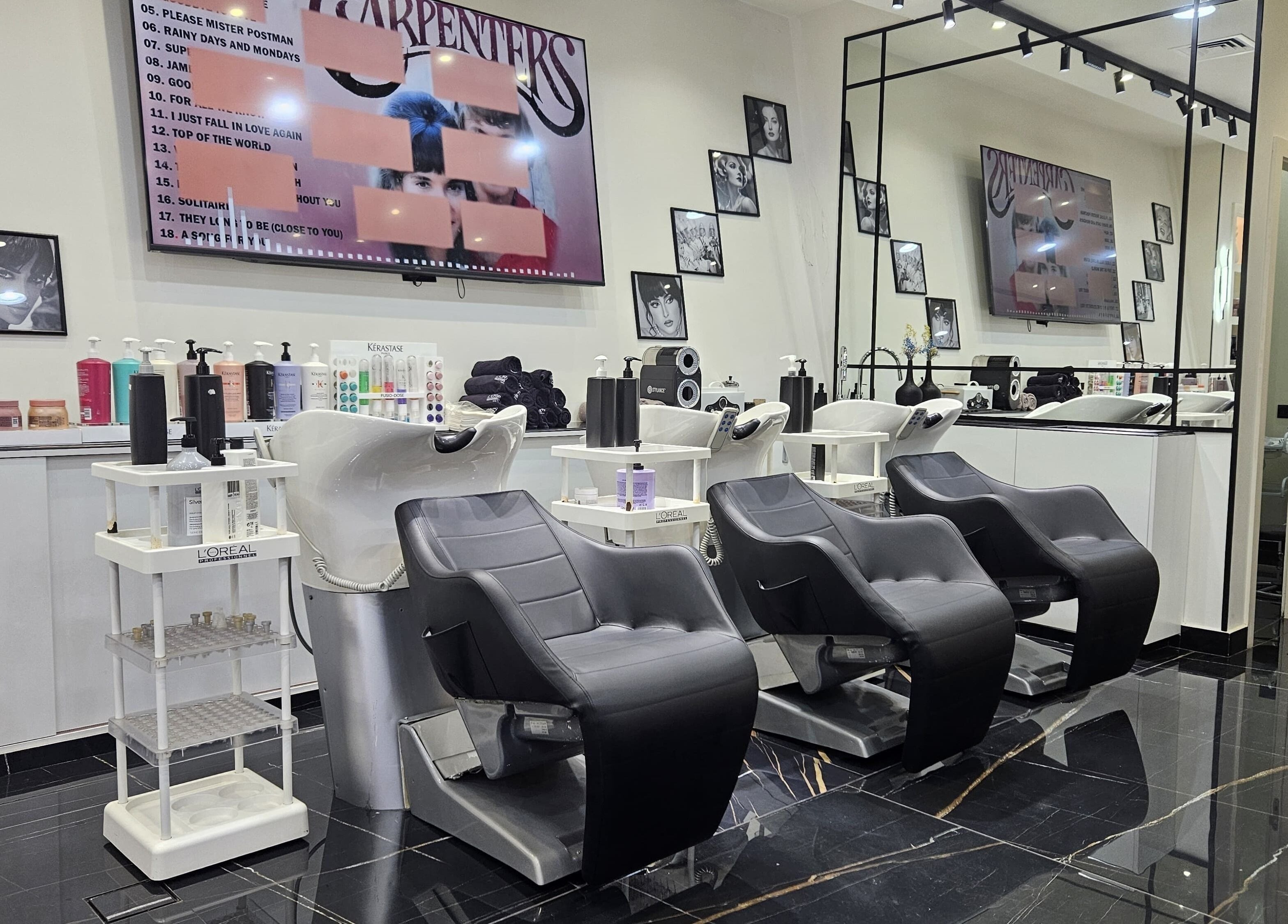 Chic salon chairs at Top Style Ladies Saloon, Dubai, AE, offering luxurious hair wash and styling services.
