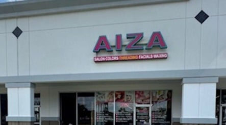 Front view of Bis M Salon & Aiza, Orlando, Florida showcasing its main entrance.